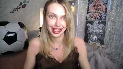 Snapshot of yournickyadamidi chatting on 16, 6, 2026 Nicky online show from 16, 6, 2026