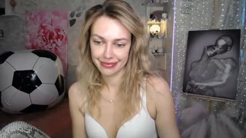 Snapshot of yournickyadamidi chatting on 12, 7, 2026 Nicky online show from 12, 7, 2026