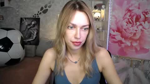 Snapshot of yournickyadamidi chatting on 15, 7, 2026 Nicky online show from 15, 7, 2026