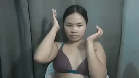 Snapshot of yourpinay_belle chatting on 29, 3, 2026 Belle online show from 29, 3, 2026