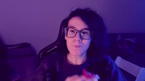 Snapshot of yourscosmic chatting on 4, 12, 2024 Yours Cosmic online show from 4, 12, 2024