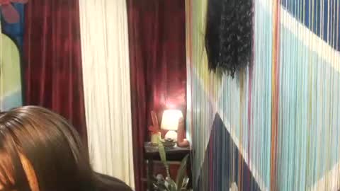 Nica Trocio online show from 12, 2, 2026