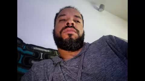 Snapshot of yoursexydaddy79 chatting on 14, 12, 2025 mother fucker online show from 14, 12, 2025