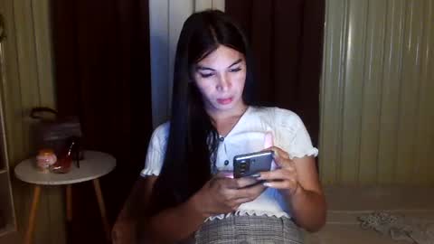 yoursubmissive_larah online show from 19, 6, 2026