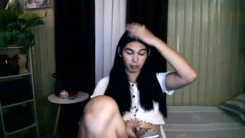 yoursubmissive_larah online show from 23, 6, 2026
