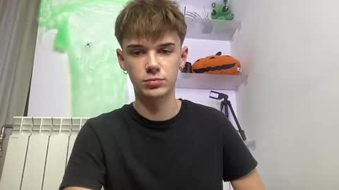 yoursweetyguy online show from 28, 10, 2025