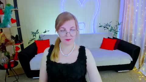 Snapshot of youruniverser chatting on 7, 7, 2026 Alice online show from 7, 7, 2026