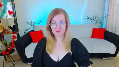 Snapshot of youruniverser chatting on 19, 7, 2026 Alice online show from 19, 7, 2026