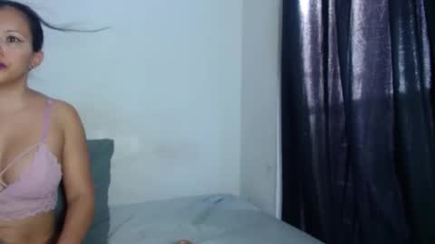 yourvenezolanahot online show from 12, 4, 2026