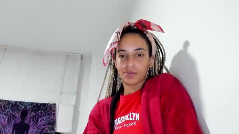 elizabeth  ju   online show from 30, 1, 2025