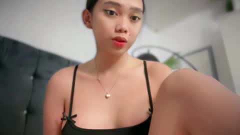 YowgineTheGreat online show from 6, 2, 2025