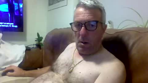 Snapshot of yragbew chatting on 18, 7, 2026 Daddiesgirl online show from 18, 7, 2026