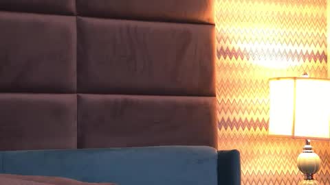 Foxie online show from 7, 10, 2025