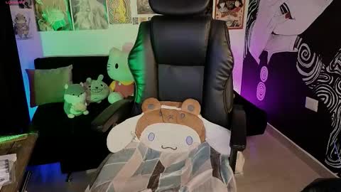    rawr   Anne Independent model      online show from 11, 2, 2026