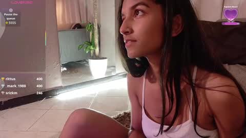 yuliethpetite online show from 10, 10, 2025