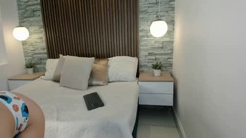 Snapshot of yulievans chatting on 21, 1, 2025 yulievans online show from 21, 1, 2025