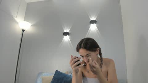 Snapshot of yulievans chatting on 29, 1, 2025 yulievans online show from 29, 1, 2025