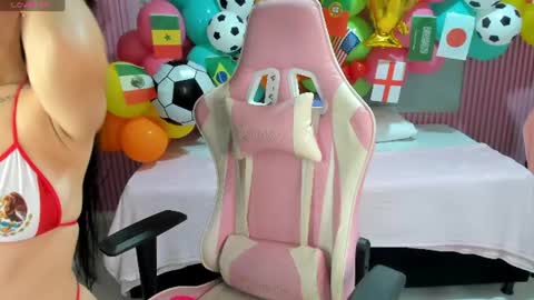 Snapshot of yulii_16 chatting on 18, 6, 2026 Yuli 16 online show from 18, 6, 2026