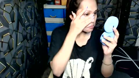 Snapshot of yumi_white chatting on 29, 5, 2026 yumi online show from 29, 5, 2026