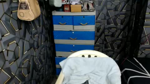 Snapshot of yumi_white chatting on 5, 6, 2026 yumi online show from 5, 6, 2026