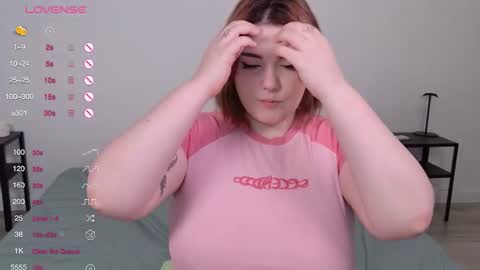 Snapshot of yumiyammy chatting on 5, 11, 2025 YumemiyaYumi online show from 5, 11, 2025