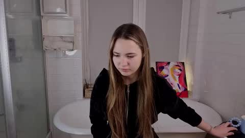 Snapshot of yummyemiily chatting on 23, 2, 2026 Emily online show from 23, 2, 2026