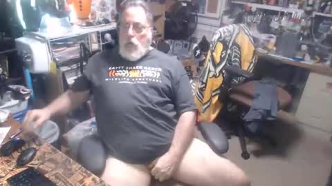 yummyflguy online show from 13, 4, 2026