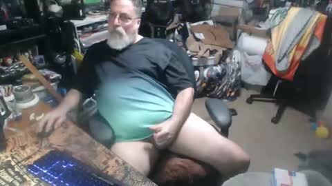 Snapshot of yummyflguy chatting on 4, 6, 2026 yummyflguy online show from 4, 6, 2026