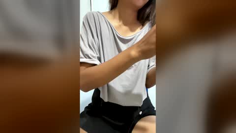 yummypinay000 online show from 16, 4, 2026