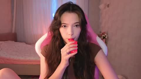 Snapshot of yuna_sunshy chatting on 5, 5, 2026 Yuna online show from 5, 5, 2026