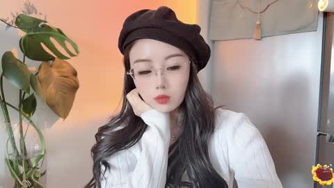 YunEr online show from 21, 2, 2025