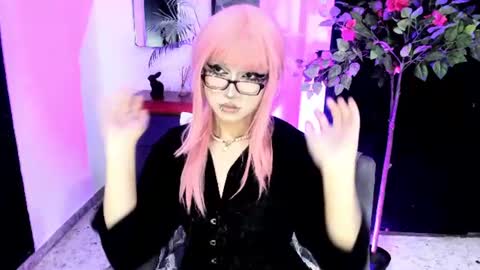 Yuri Kay online show from 9, 6, 2026