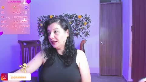 Snapshot of yuya_ss chatting on 31, 10, 2025 Yuya online show from 31, 10, 2025