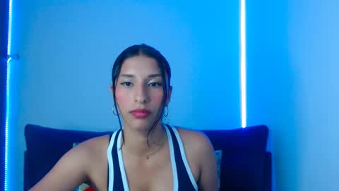 yuzii Im new to these pages so I hope you guys are kind to me. online show from 19, 11, 2025