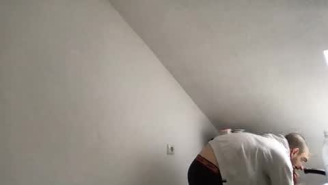 yvesbunnny online show from 8, 2, 2026