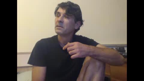 yvesstorm5 online show from 4, 1, 2025