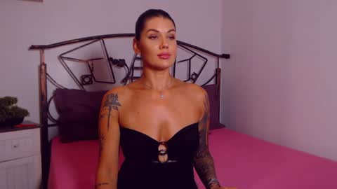 I V Y   online show from 23, 7, 2026