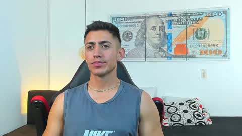 Snapshot of zachpri20 chatting on 18, 12, 2024 zachpri20 online show from 18, 12, 2024