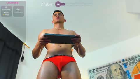 Snapshot of zachpri20 chatting on 5, 1, 2025 zachpri20 online show from 5, 1, 2025