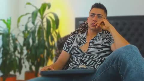 Snapshot of zachpri20 chatting on 2, 10, 2025 zachpri20 online show from 2, 10, 2025