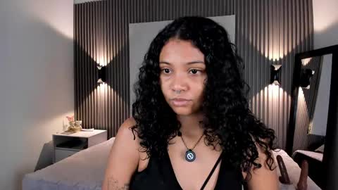 Snapshot of zafiiraa chatting on 10, 5, 2026 zafira online show from 10, 5, 2026