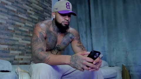 INSTAGRAM yormanfit7 online show from 17, 1, 2025