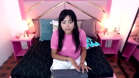 Zaira Angel online show from 25, 2, 2025