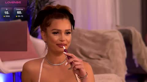 Zaira online show from 26, 11, 2025