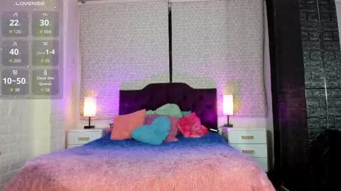 Zamara Kleii online show from 9, 9, 2025