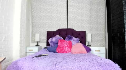 Zamara Kleii online show from 8, 11, 2025