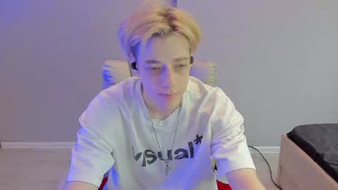 Snapshot of zane_steele chatting on 26, 6, 2026 Kel online show from 26, 6, 2026