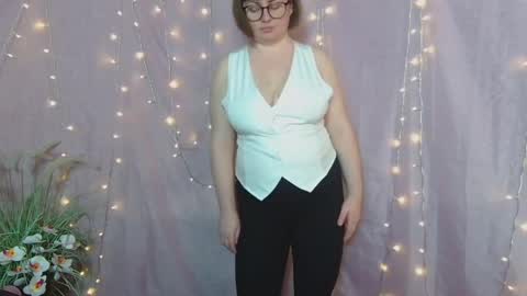 Snapshot of zannadreil chatting on 21, 4, 2026 zannadreil online show from 21, 4, 2026