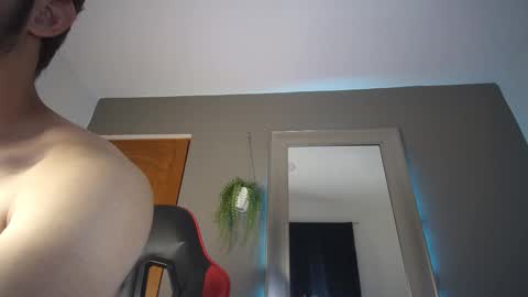 Tiiago Mallz online show from 6, 10, 2025