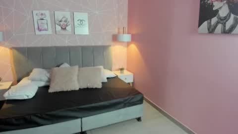 Zara Sweet  online show from 20, 12, 2025